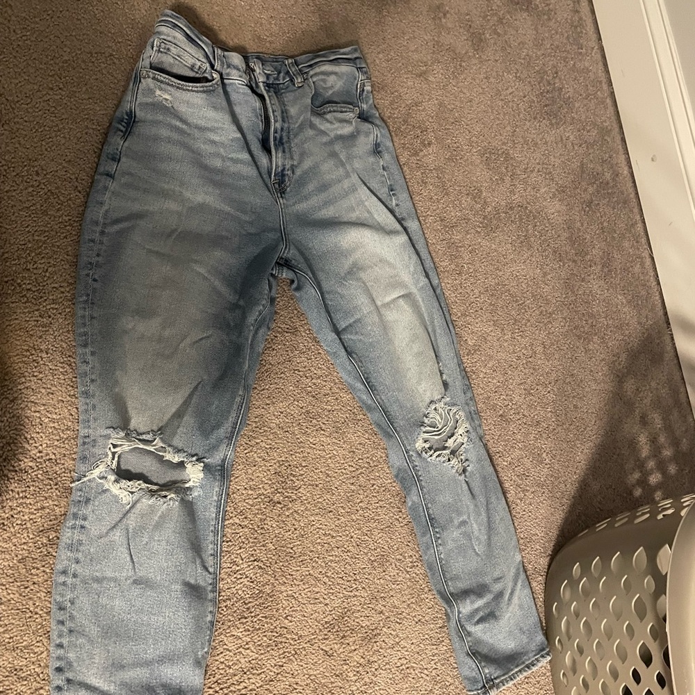 American Eagle Curvy Mom Jean